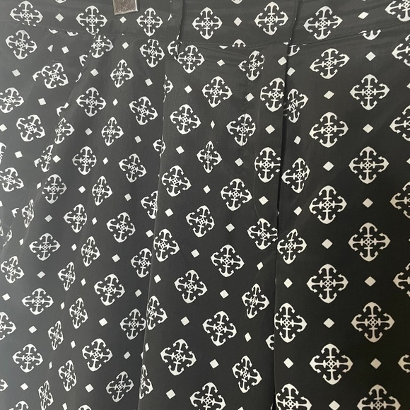 Dress Pants 🖤 - Picture 5 of 9